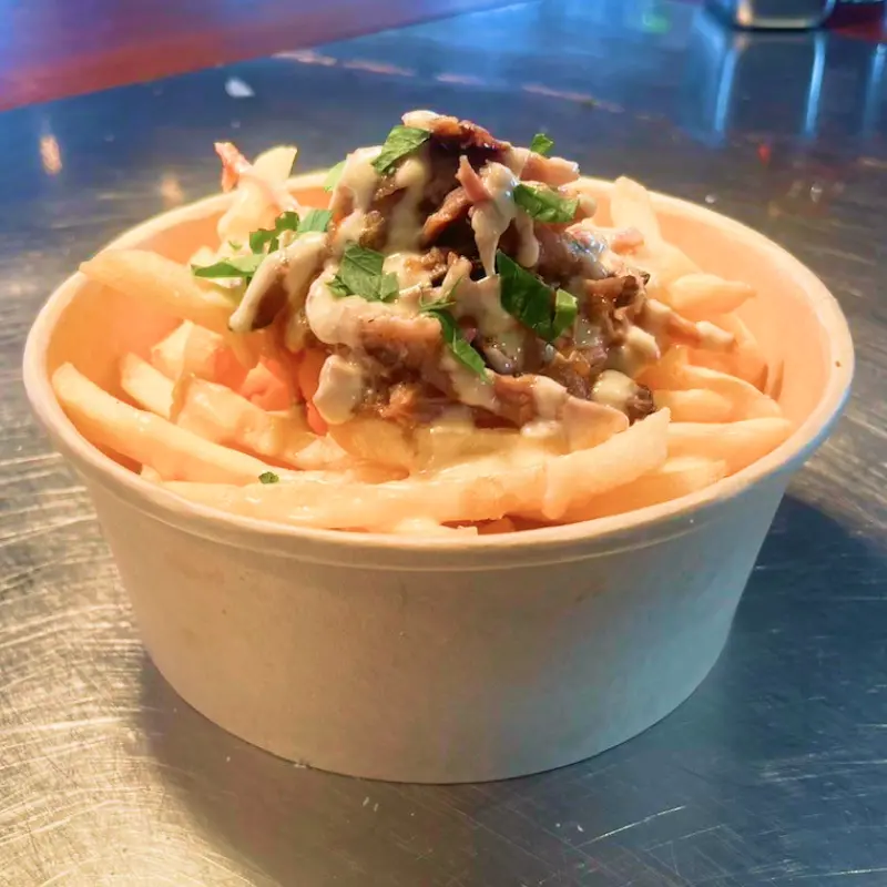 フライドポテト　プルドポーク&チーズソース